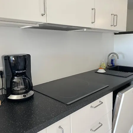 Vue Et Acces Direct A La Bonne Source Apartman *