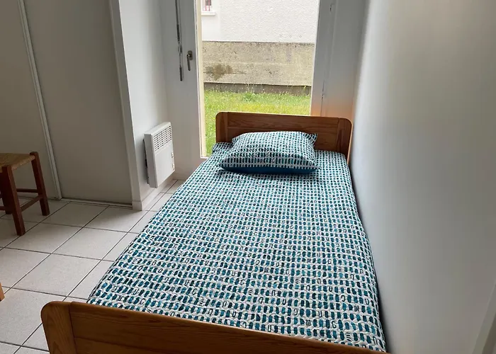 Pied Dans L'eau Bonne Source *