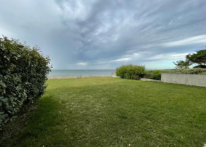 Vue Et Acces Direct A La Bonne Source Апартаменты *